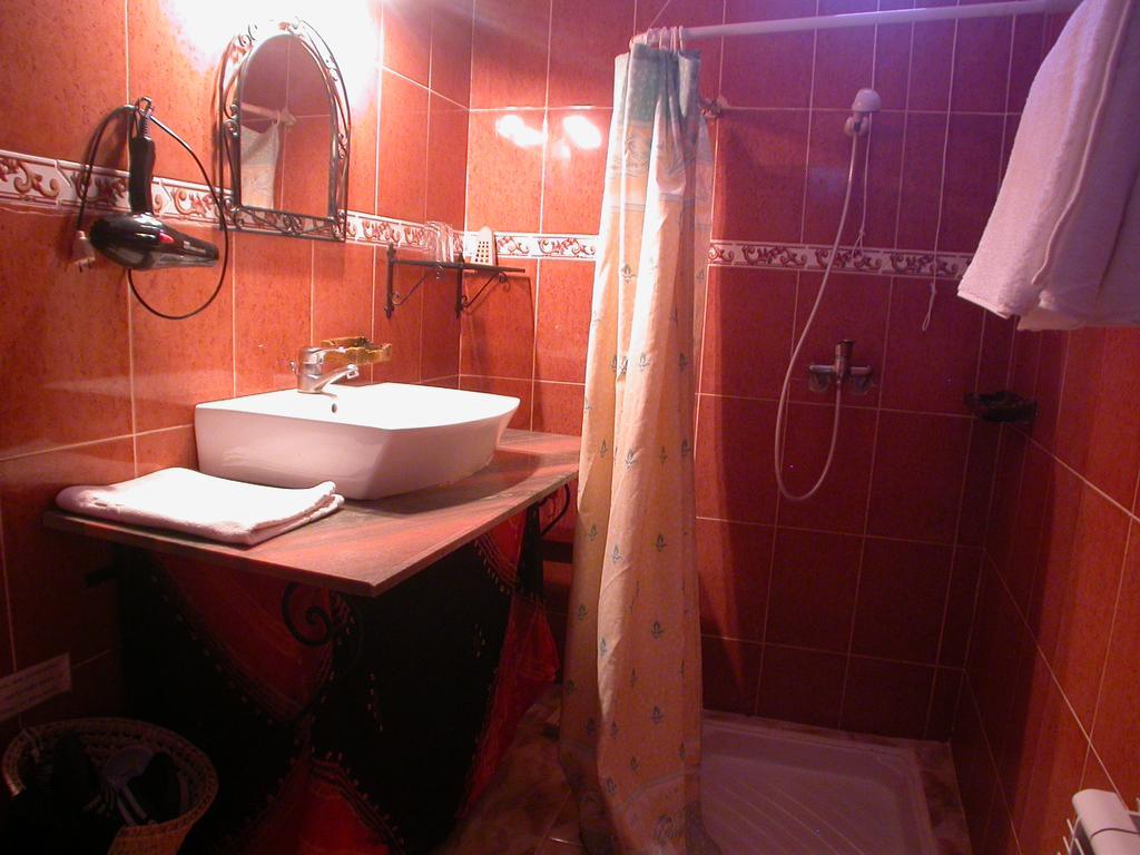 Hotel Tomboctou Тингир Экстерьер фото