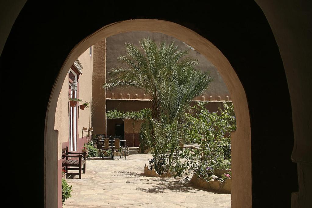 Hotel Tomboctou Тингир Экстерьер фото
